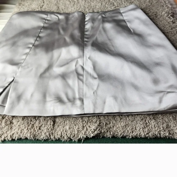 Women's Silver Mini Skirt - Wild Fable Size is XXS - Picture 8 of 14